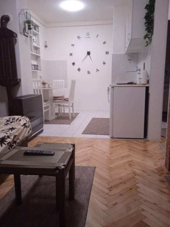 Apartman Breza Ruma Bagian luar foto