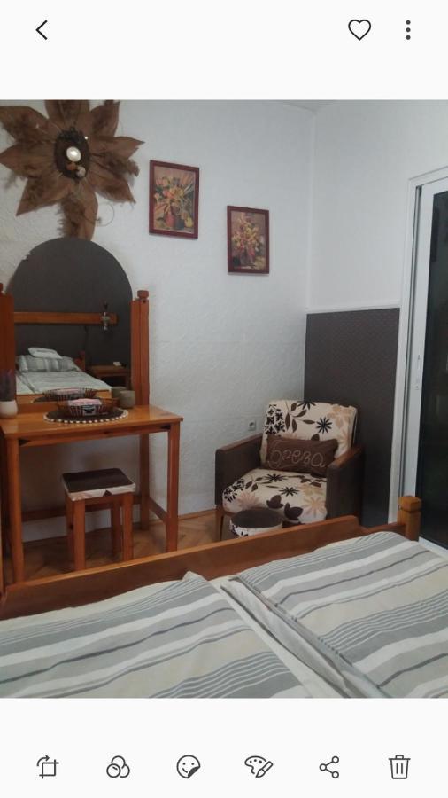 Apartman Breza Ruma Bagian luar foto